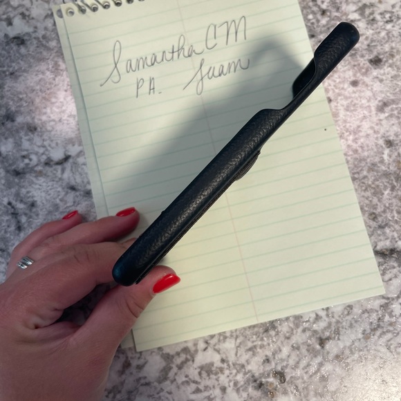 💯 authentic Louis Vuitton XS Max phone card case - Picture 3 of 12